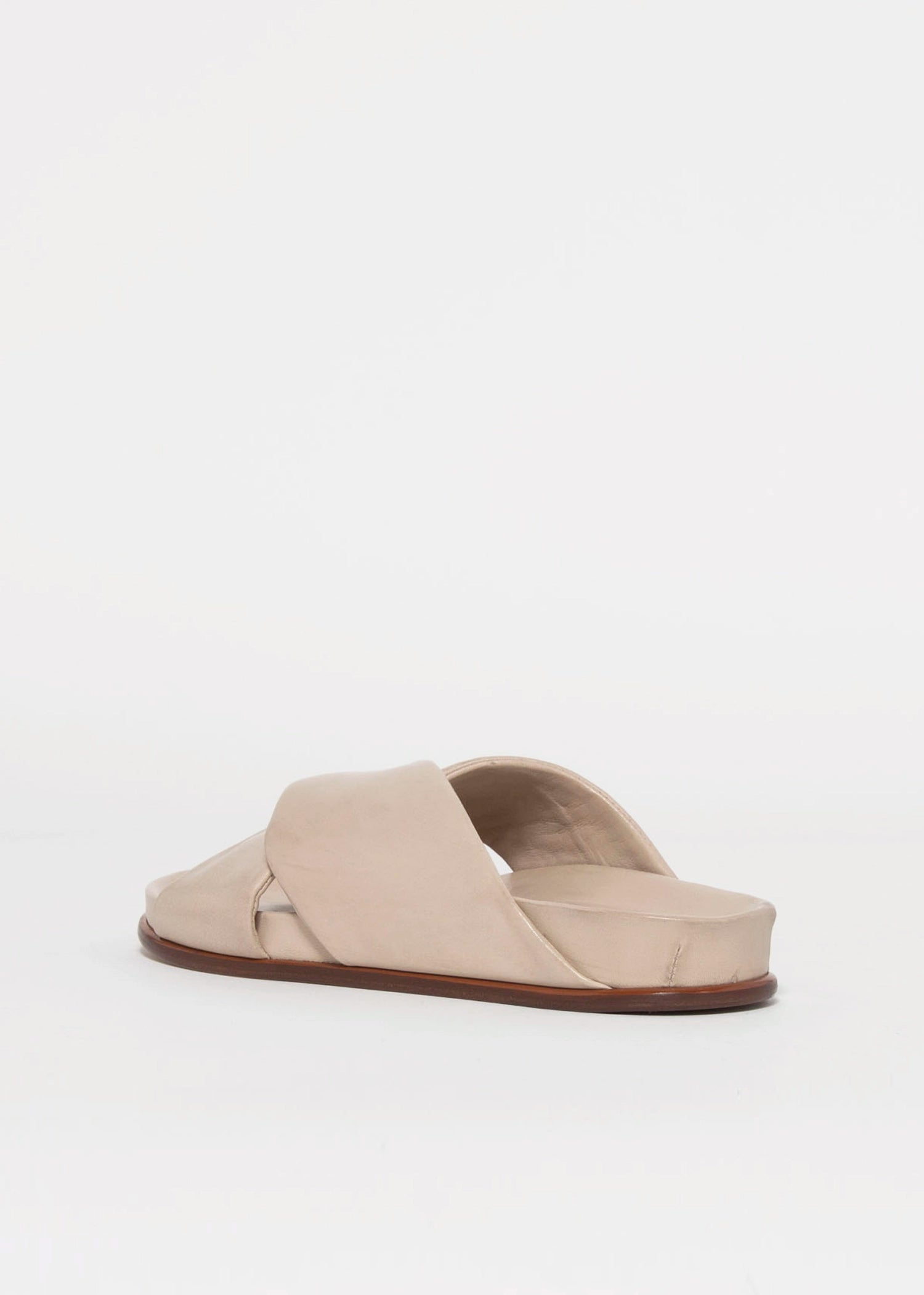 swatch_Beige Leather l'idea twist leather sandal