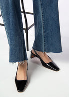 swatch_Black Leather l'idea slingback pump