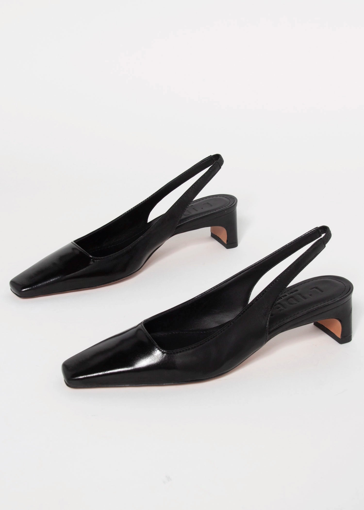swatch_Black Leather l'idea slingback pump