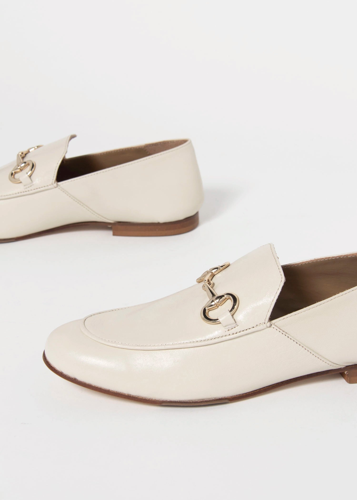 swatch_Ivory leather loafer with bit flat shoes