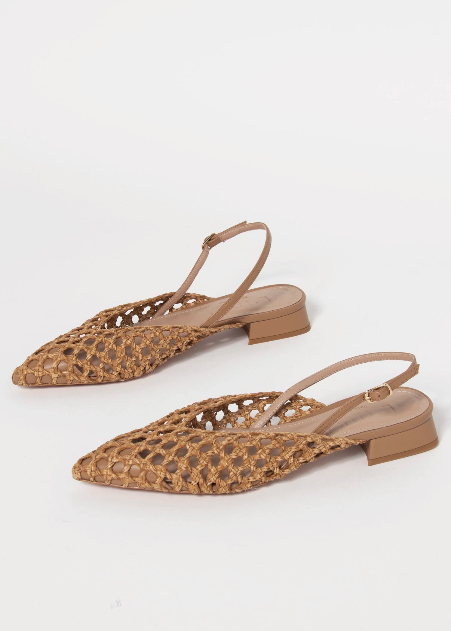 swatch_natural leather lussy woven slingback flat shoes