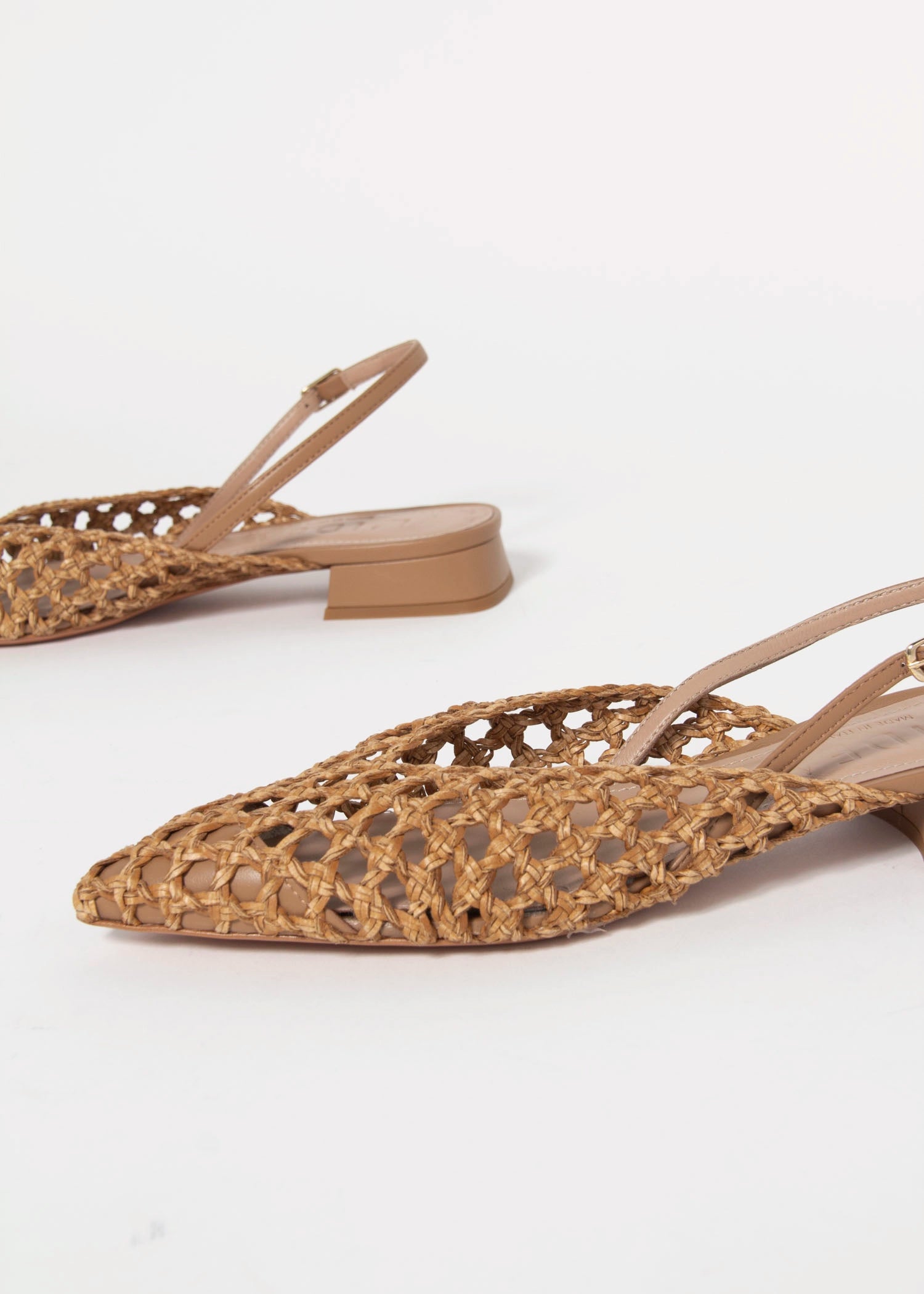swatch_natural leather lussy woven slingback flat shoes