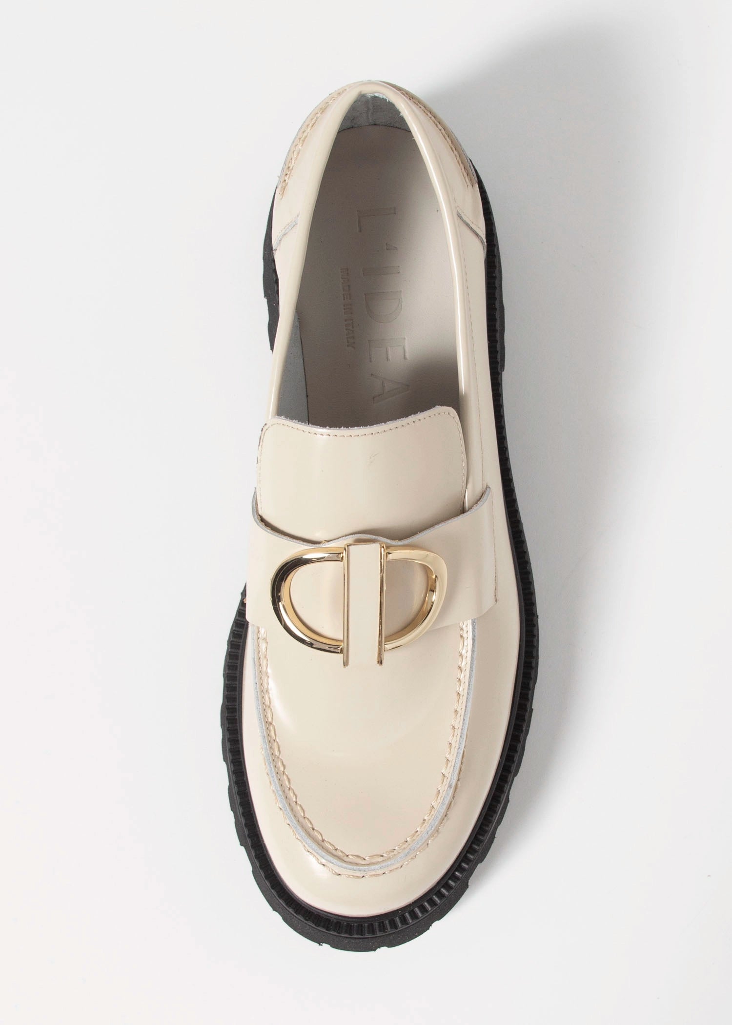 swatch_Sand Leather l'idea lug sole loafer