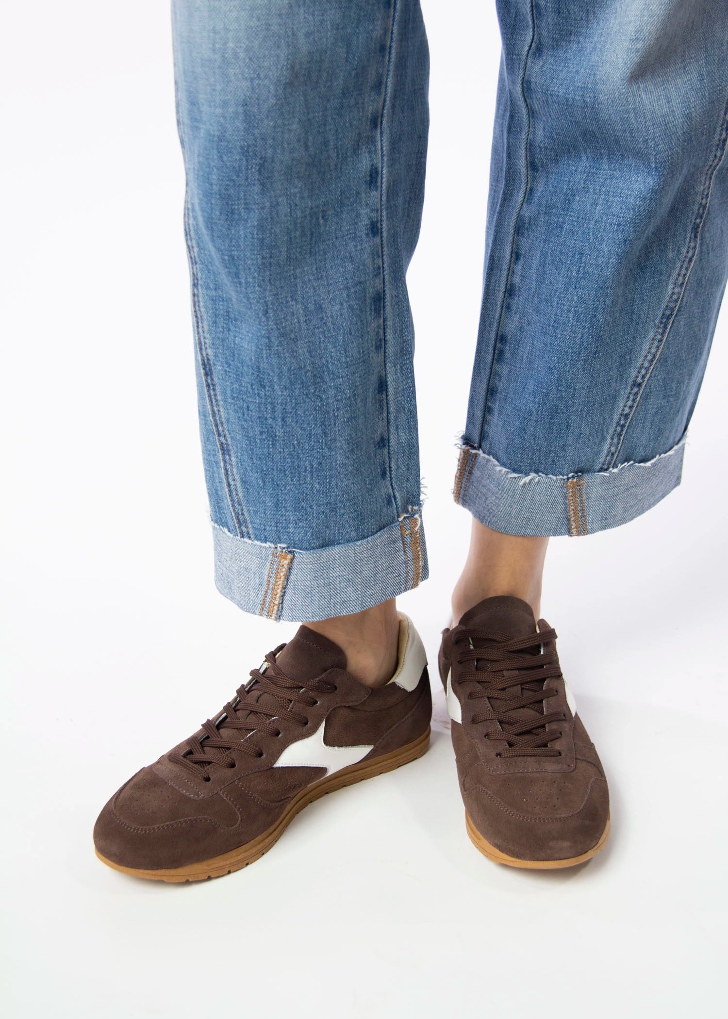 swatch_Chocolate Suede l'idea sneakerina