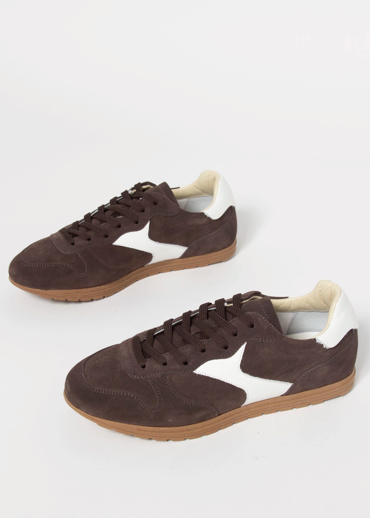swatch_Chocolate Suede l'idea sneakerina