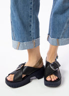 swatch_Cosmos 4ccccees plia juno platform sandal