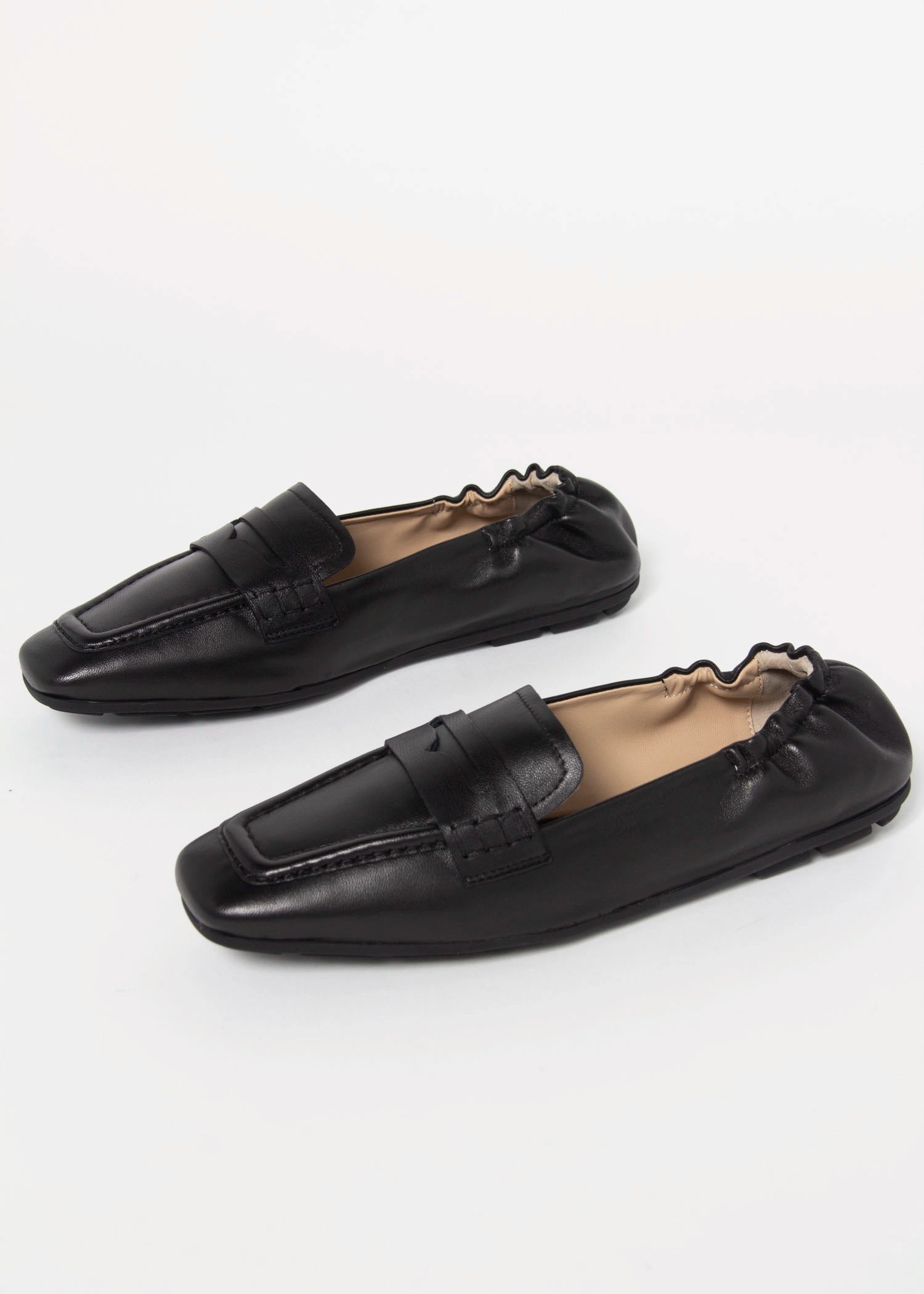 swatch_Black Leather driving moccasin loafers shoes