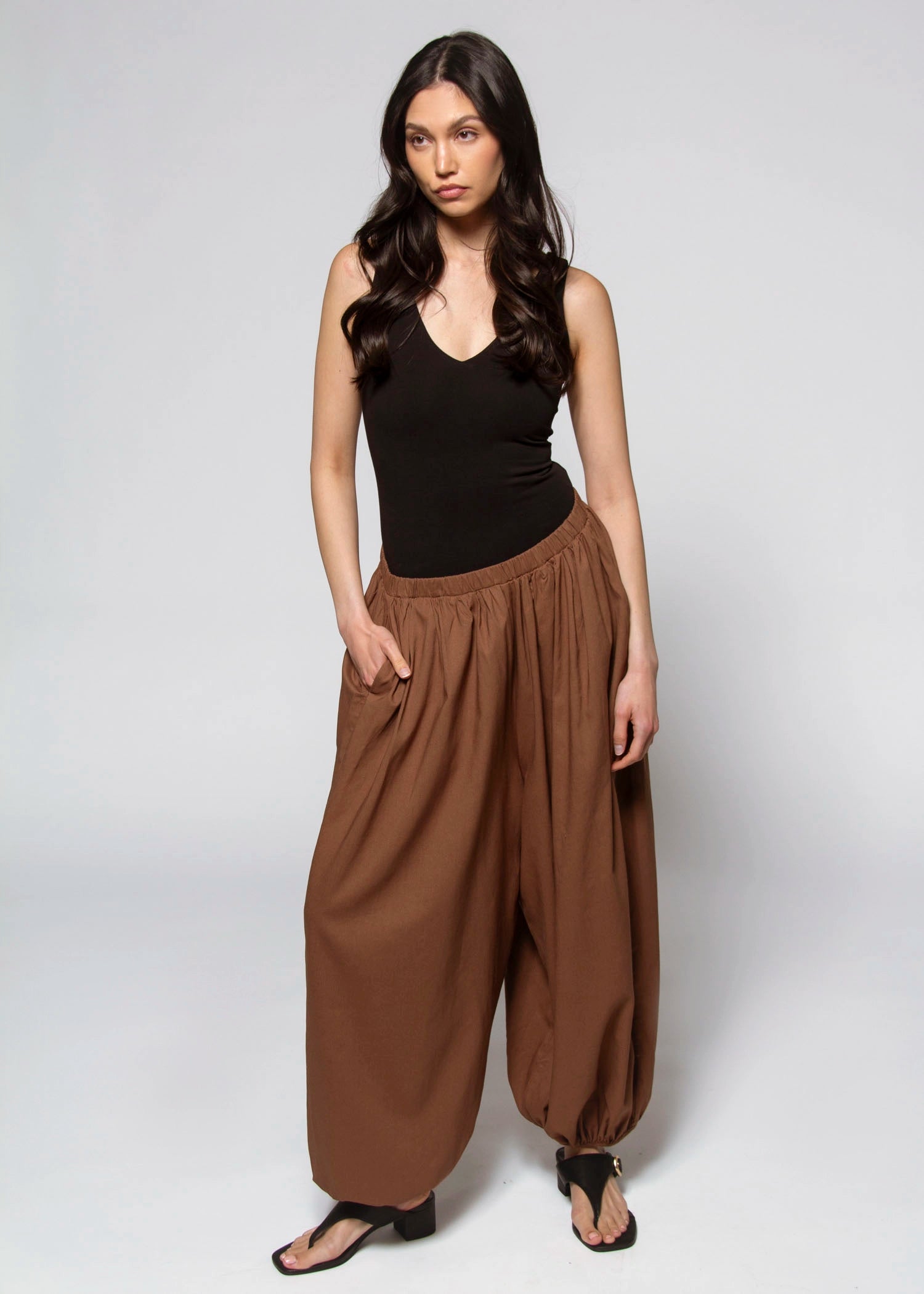 swatch_Tobacco linen harem pants