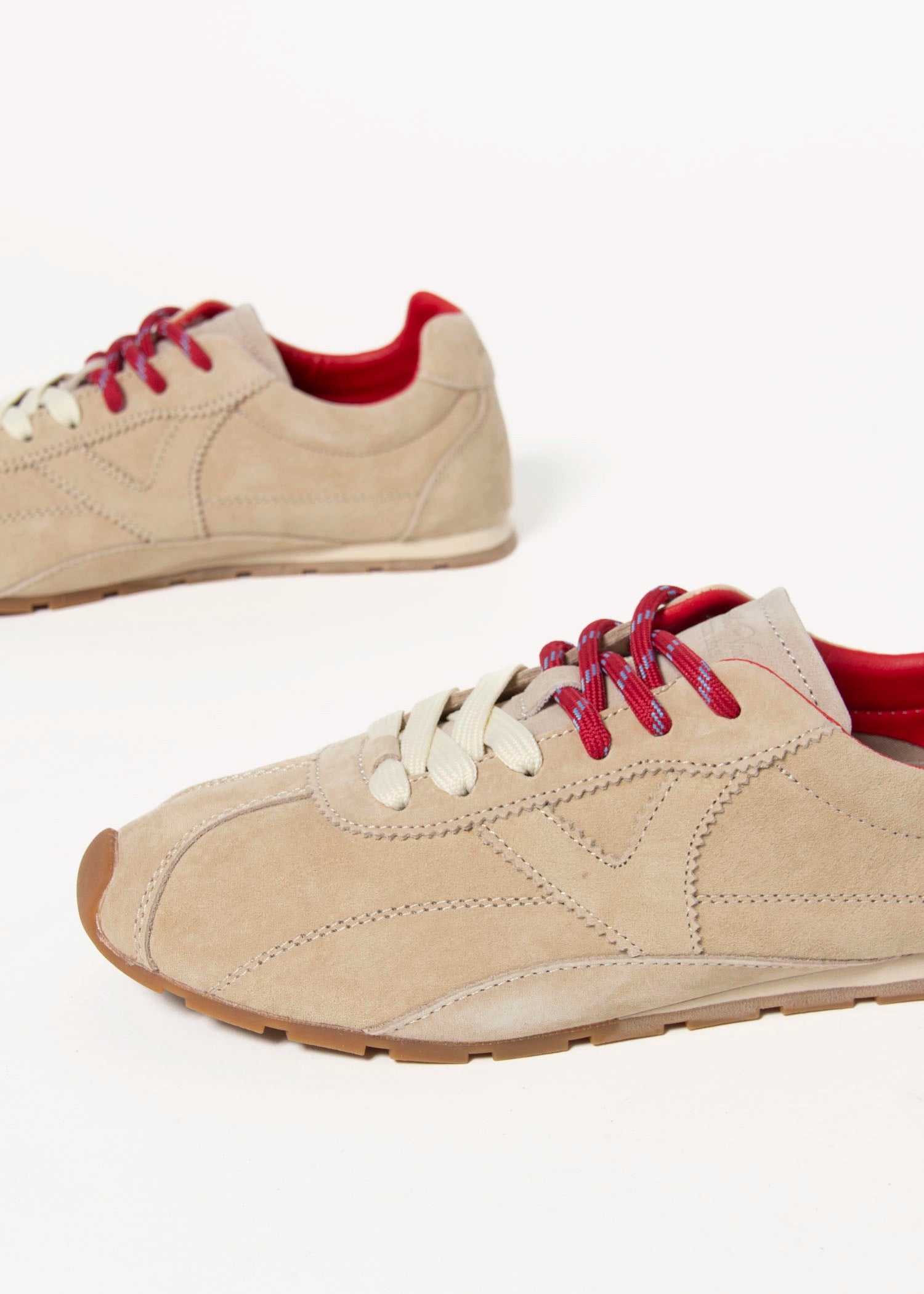 swatch_Beige Suede victoria aster sneakers