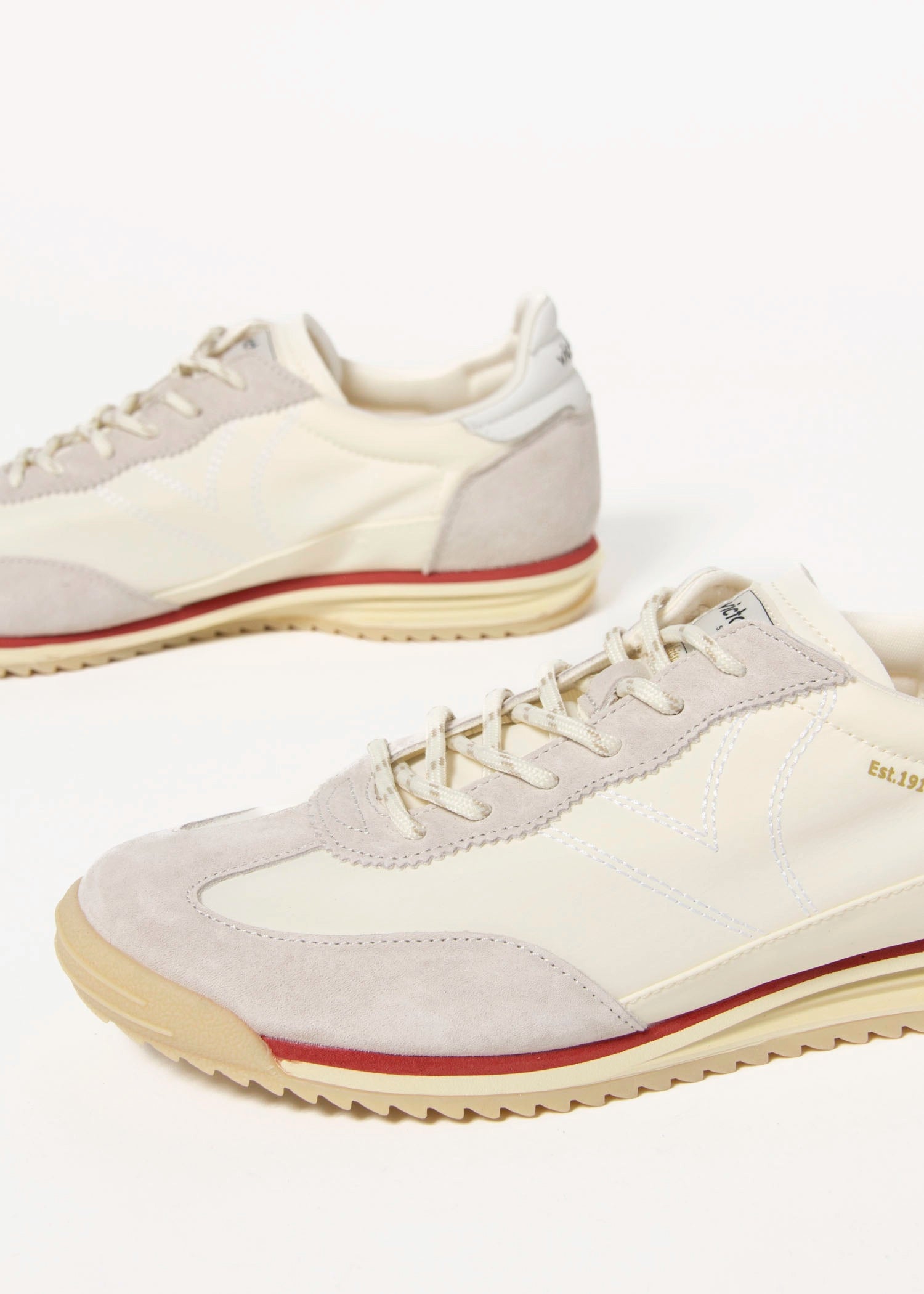 swatch_Ice victoria saturno sneakers