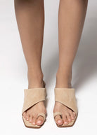 swatch_Latte Suede pelle moda lahni heeled sandal