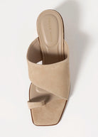 swatch_Latte Suede pelle moda lahni heeled sandal