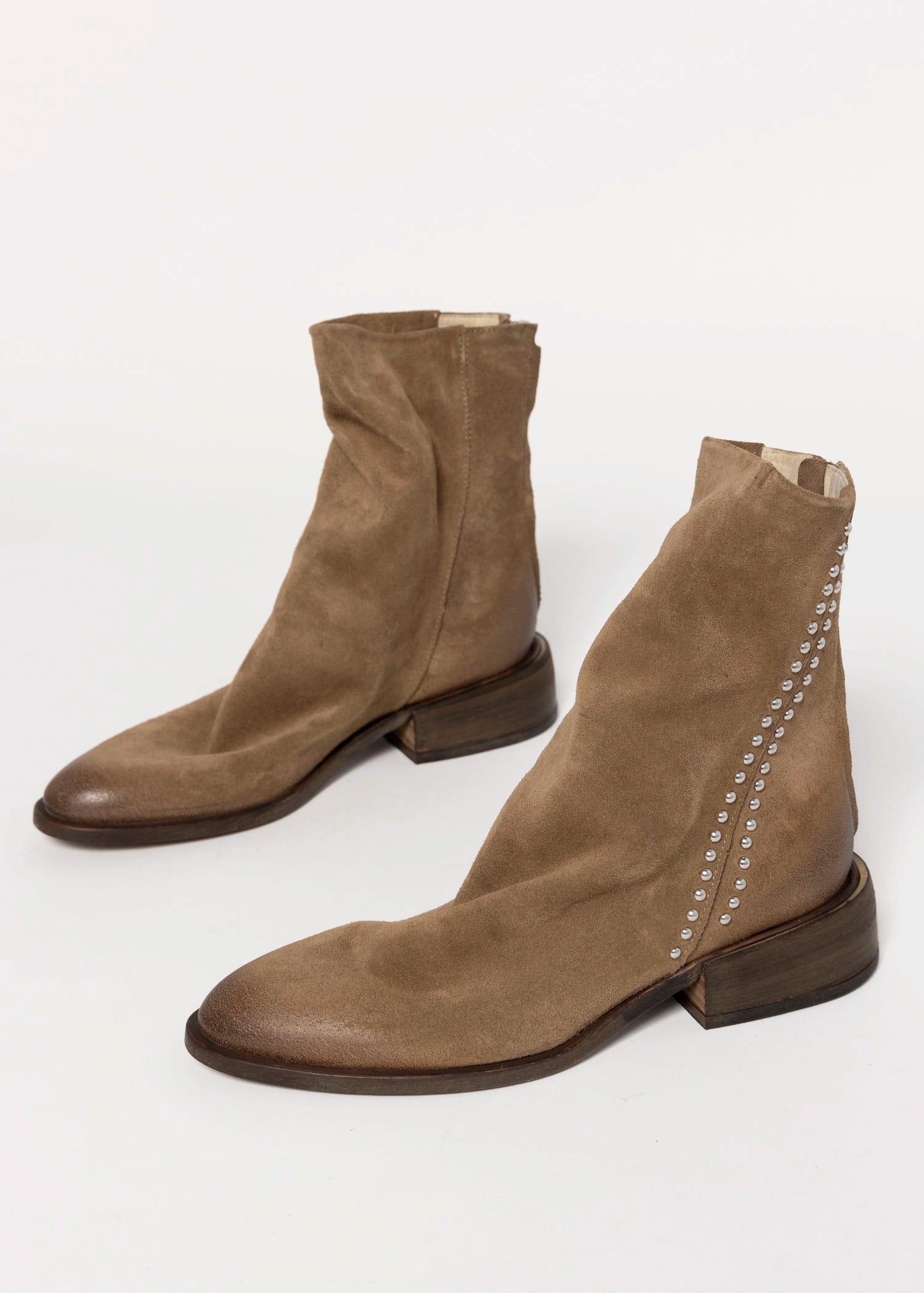 swatch_Tobacco Suede l'idea ruched ankle boot