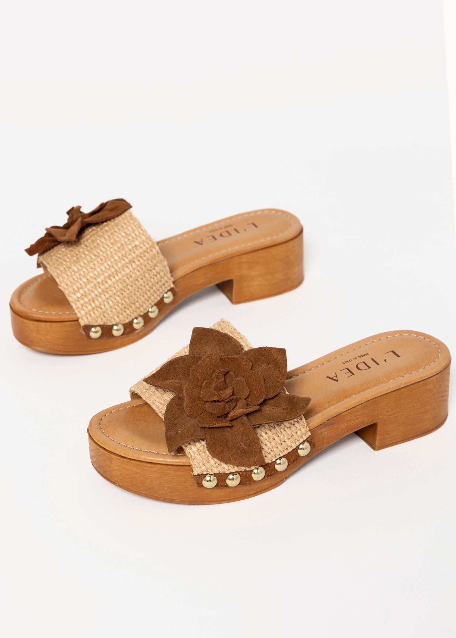 swatch_Natural/Brown l'idea clog sandal