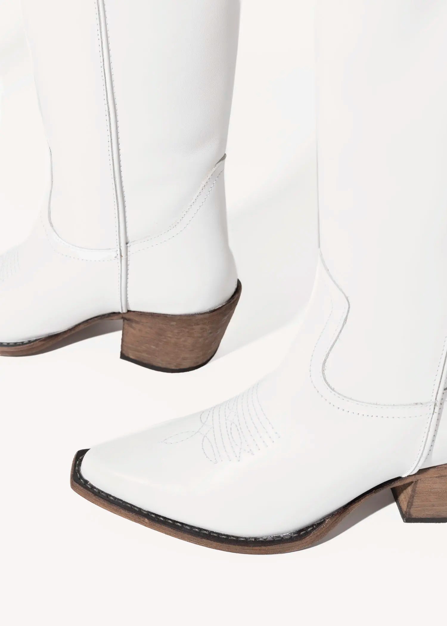 swatch_white albany western boot boots