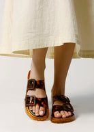 swatch_Tortoise dolce vita julio slide sandal