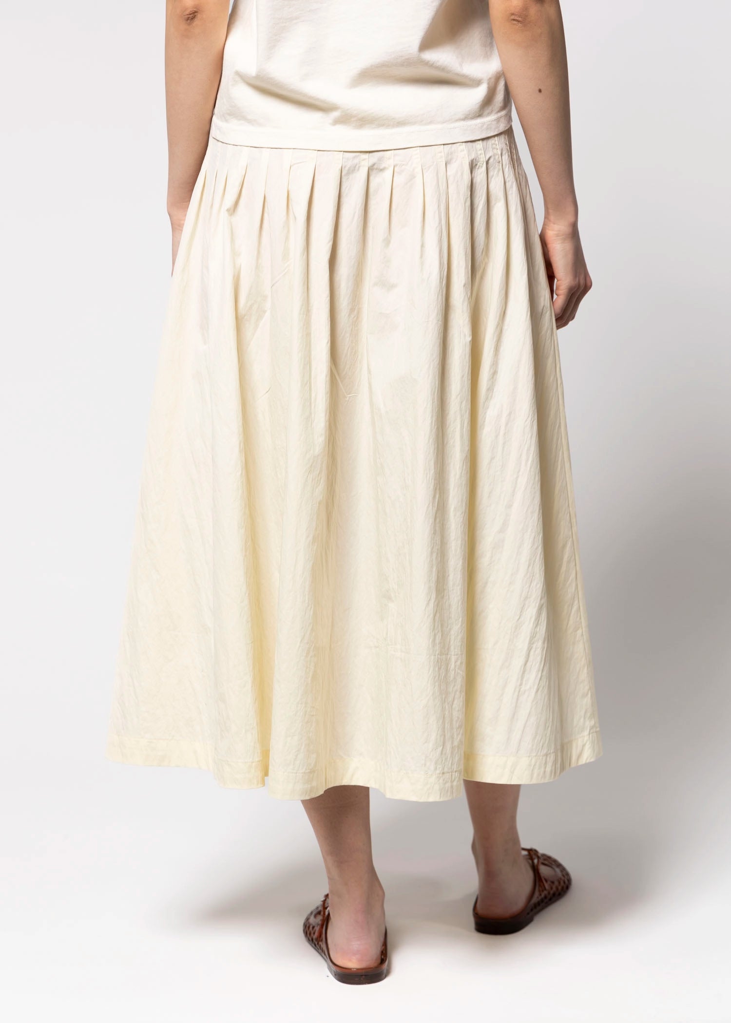 swatch_Butter drop waist midi skirt