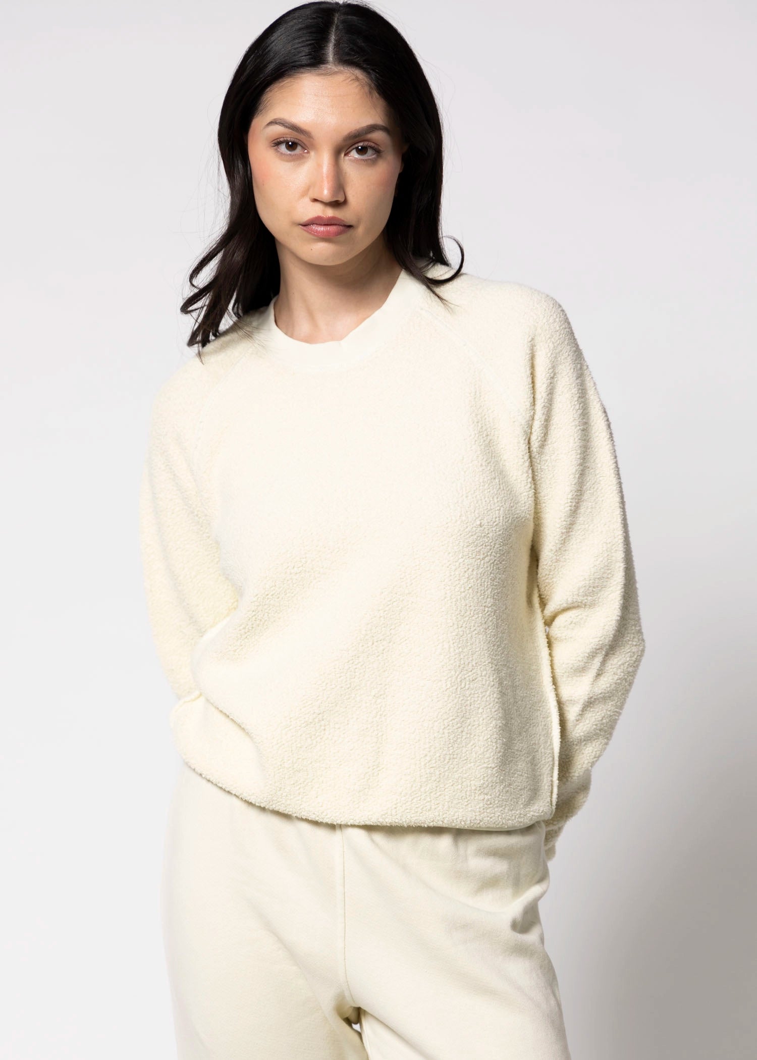 swatch_Custard perfect white tee ziggy sweatshirt