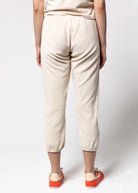 swatch_Sugar perfect white tee gogo sweatpant