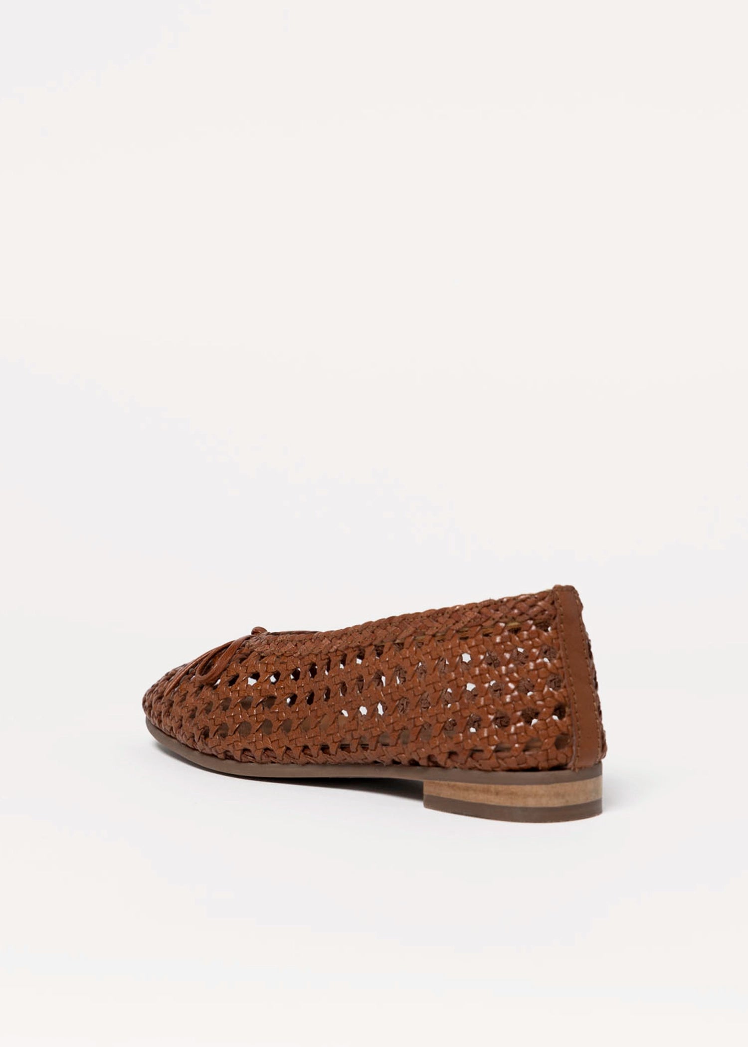 swatch_Tan Leather seychelles flagstaff woven flat