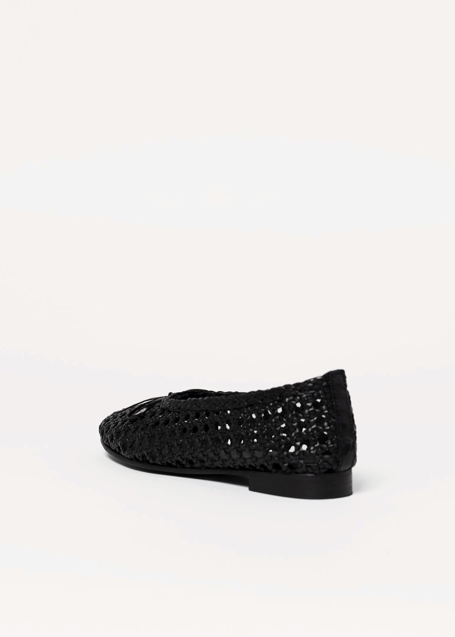 swatch_Black Leather seychelles flagstaff woven flat