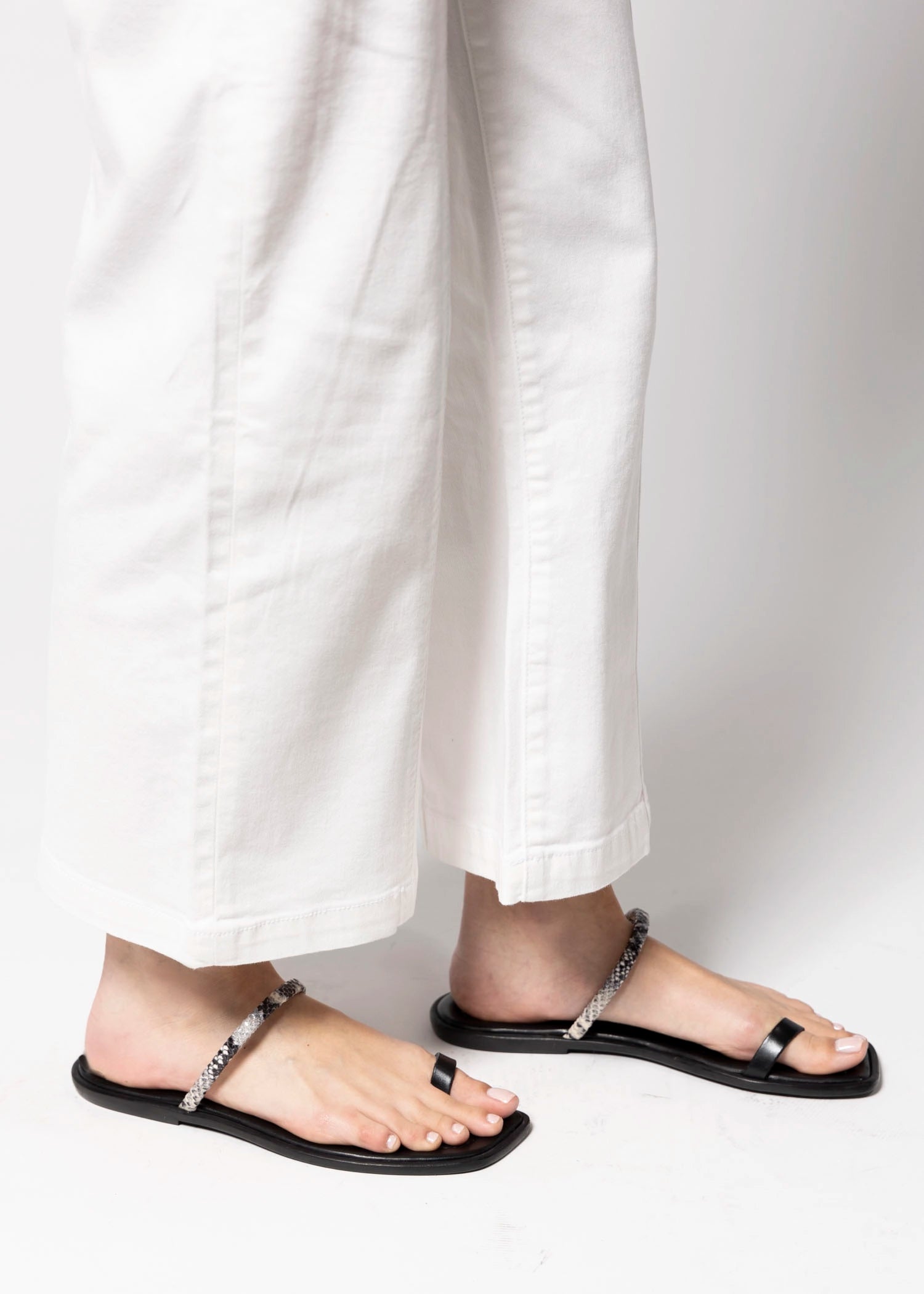 swatch_Snake/Black l'idea two ring sandal