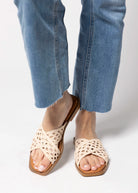 swatch_Nude Leather kmb woven leather sandal