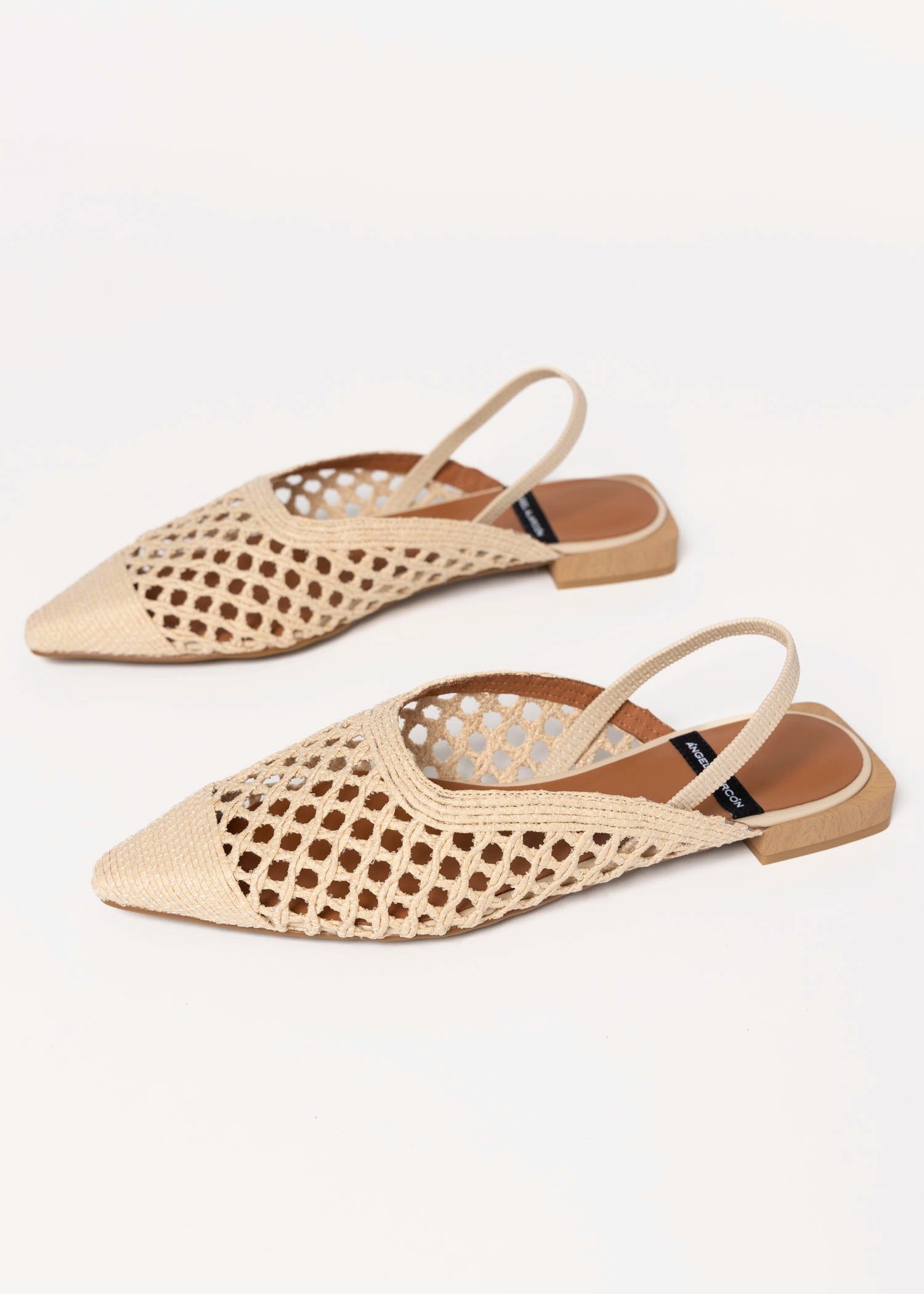 swatch_Natural angel alarcon gaia flat