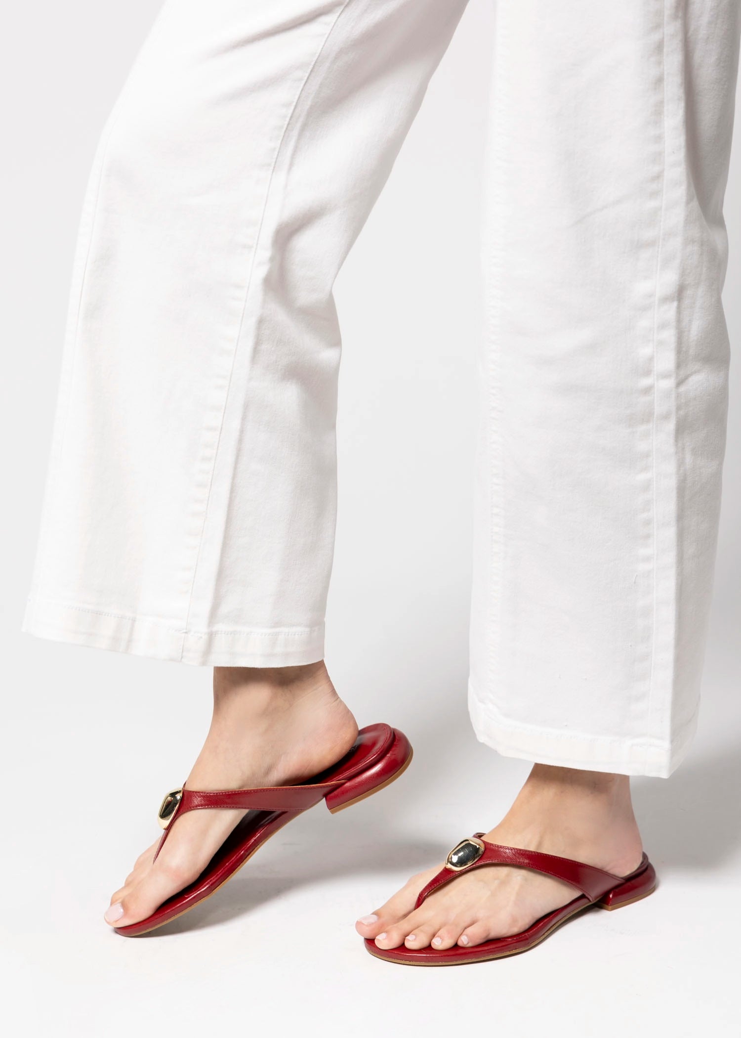 swatch_Ruby Leather angel alarcon claudia flip flop sandal