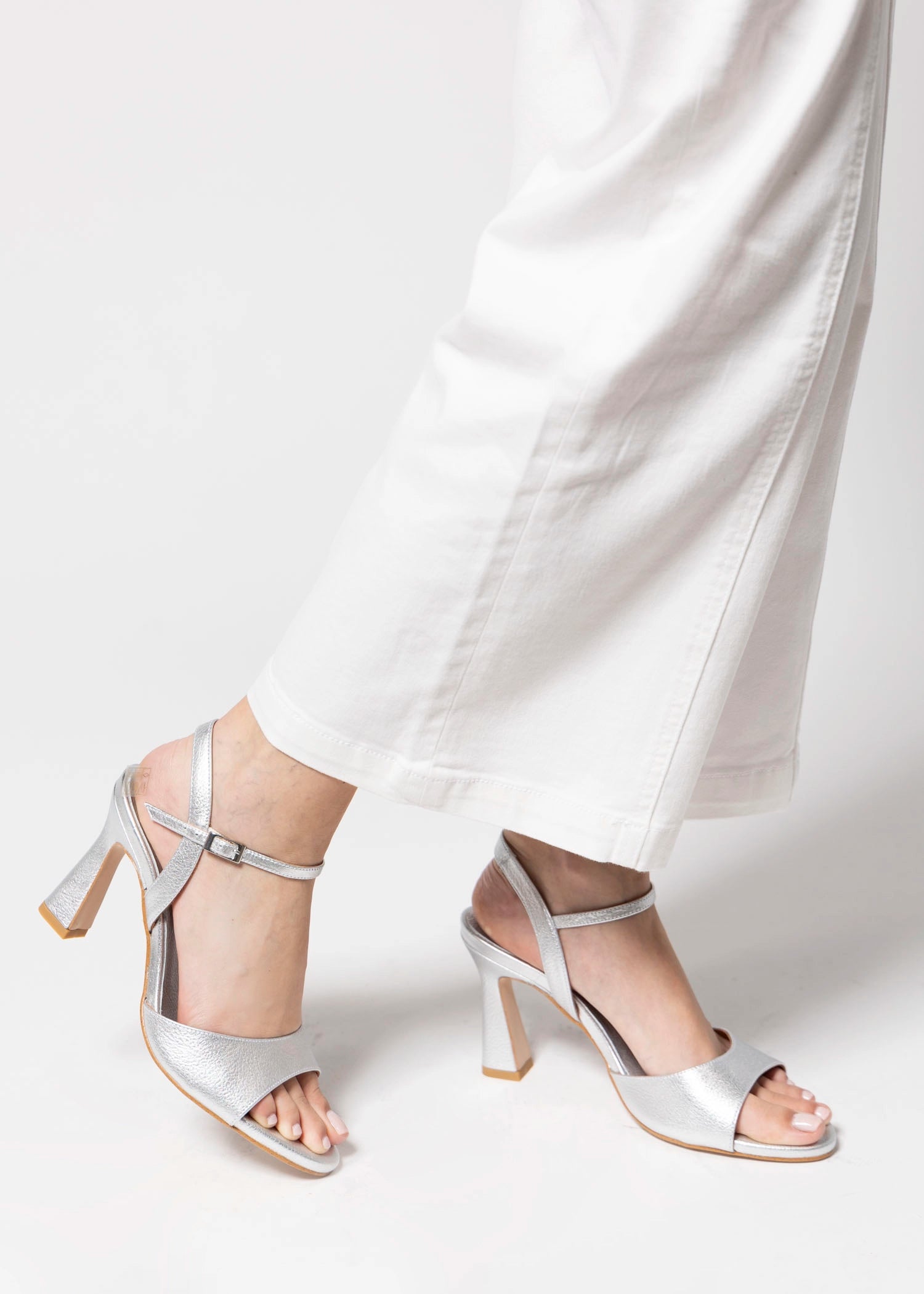 swatch_Silver Leather angel alarcon dorat heeled sandal