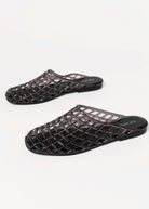 swatch_Black solar jelly slide