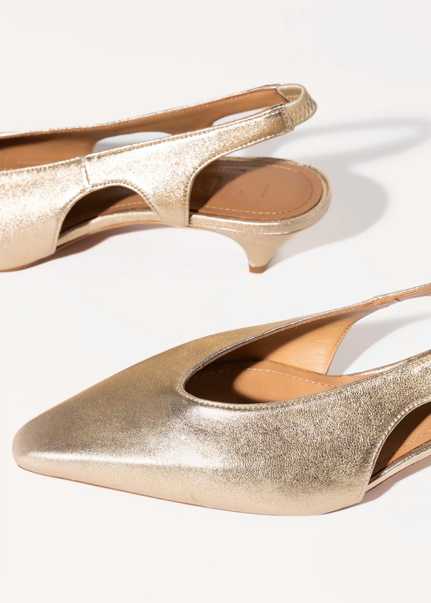 swatch_platino leather leather pump heels