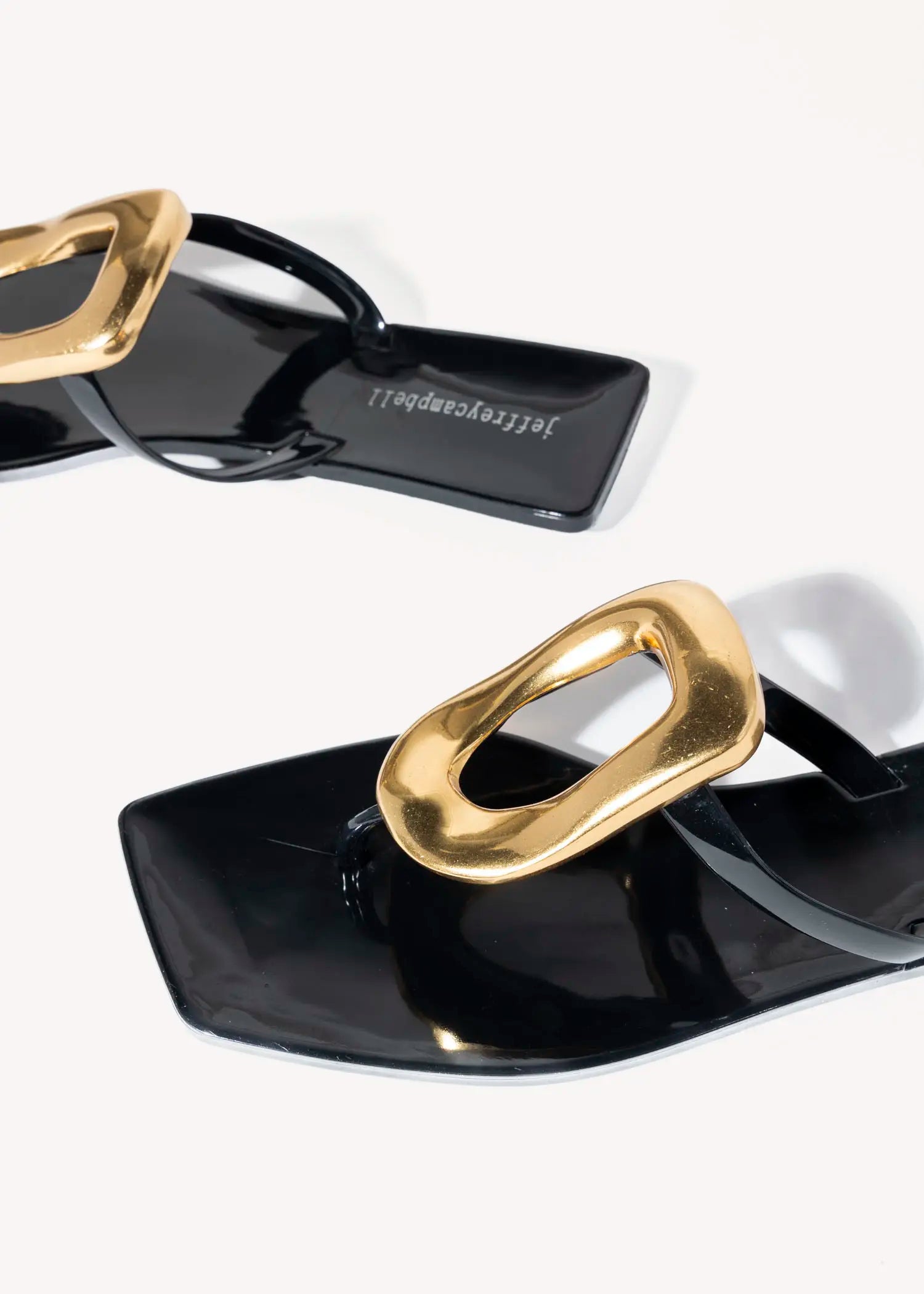 swatch_black linques jelly sandal sandals