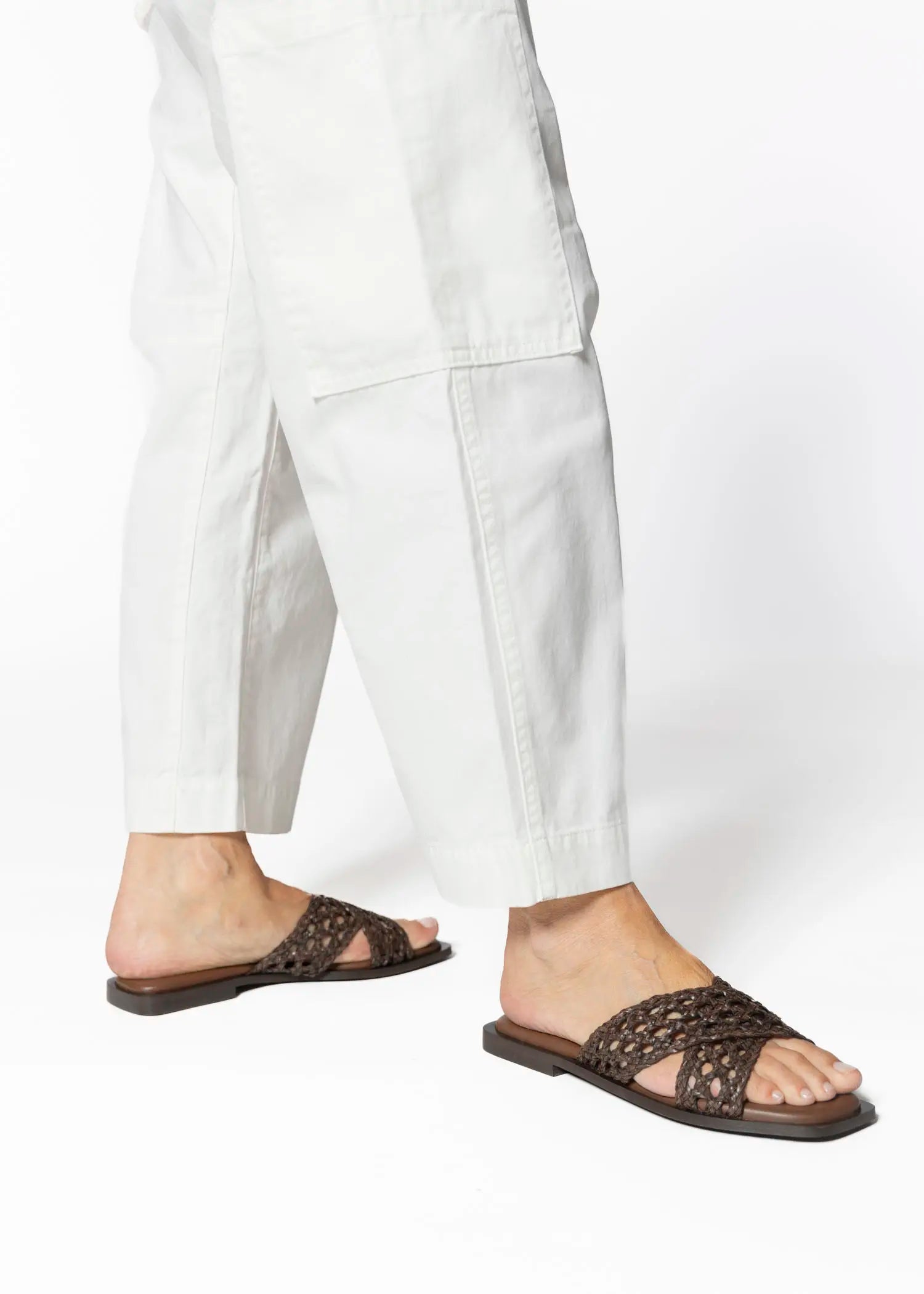 swatch_brown woven crossband sandal flat sandals