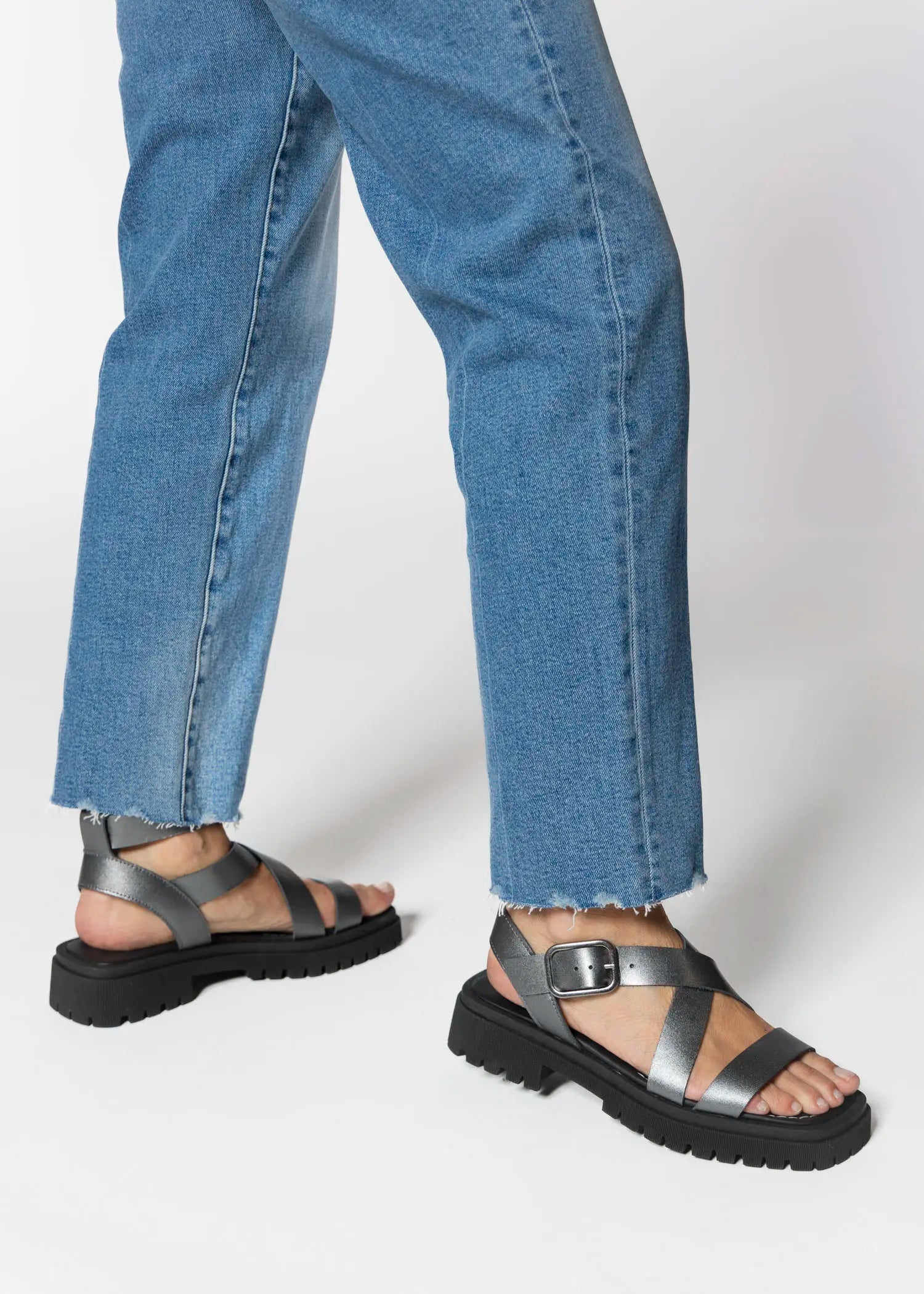 swatch_grey samantha leather sandal platform sandals