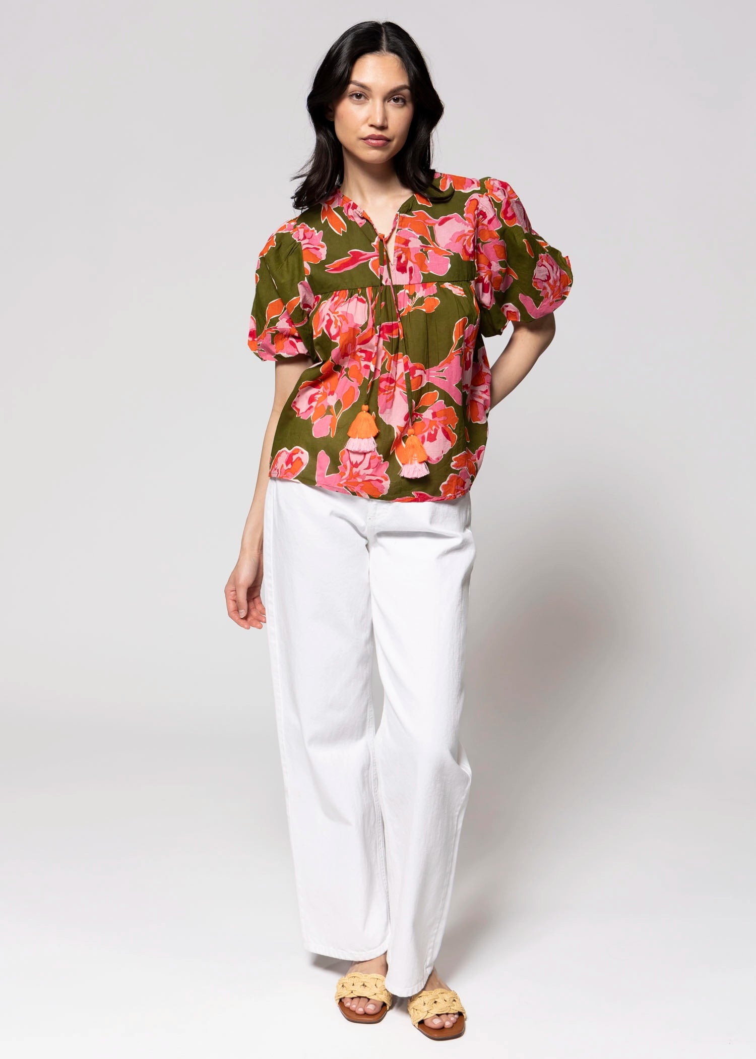 swatch_Olive thml floral puff sleeve blouse