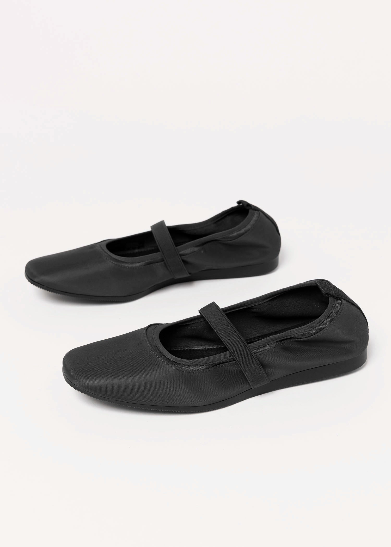 swatch_Black vagabond hillary ballet flats