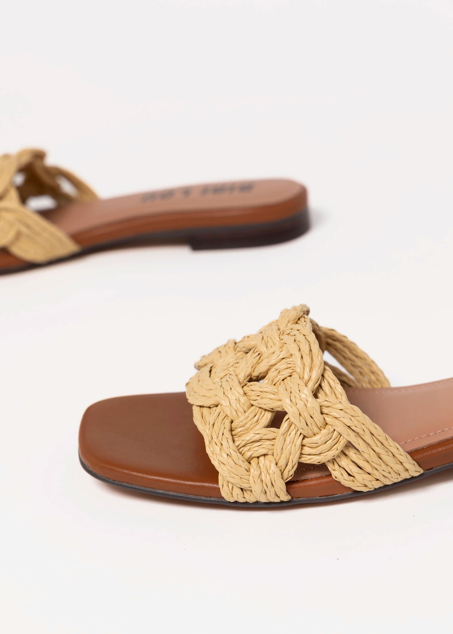 swatch_Natural bibi lou tessa raffia sandal