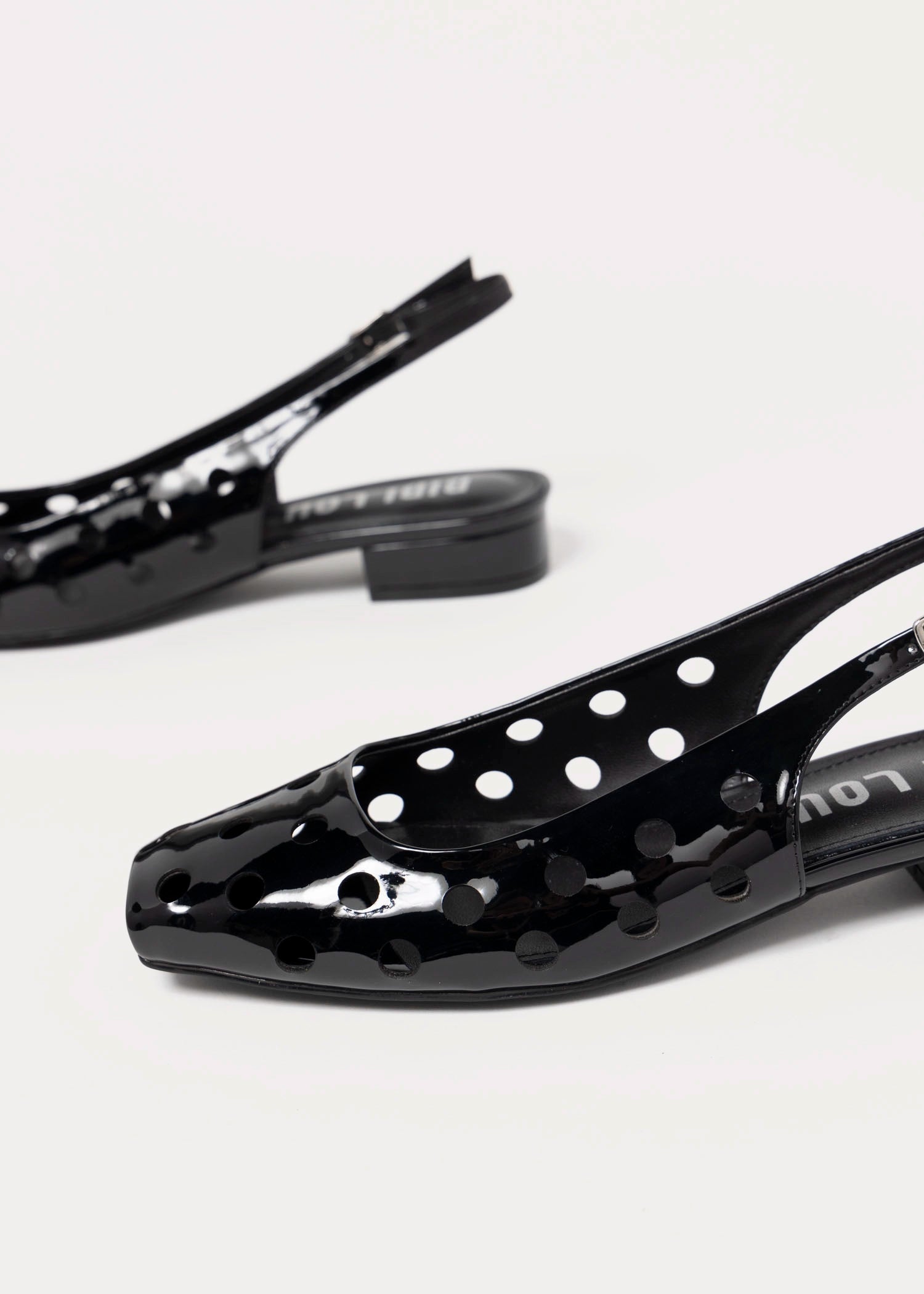 swatch_Black Patent BiBi Lou hind jelly slingback