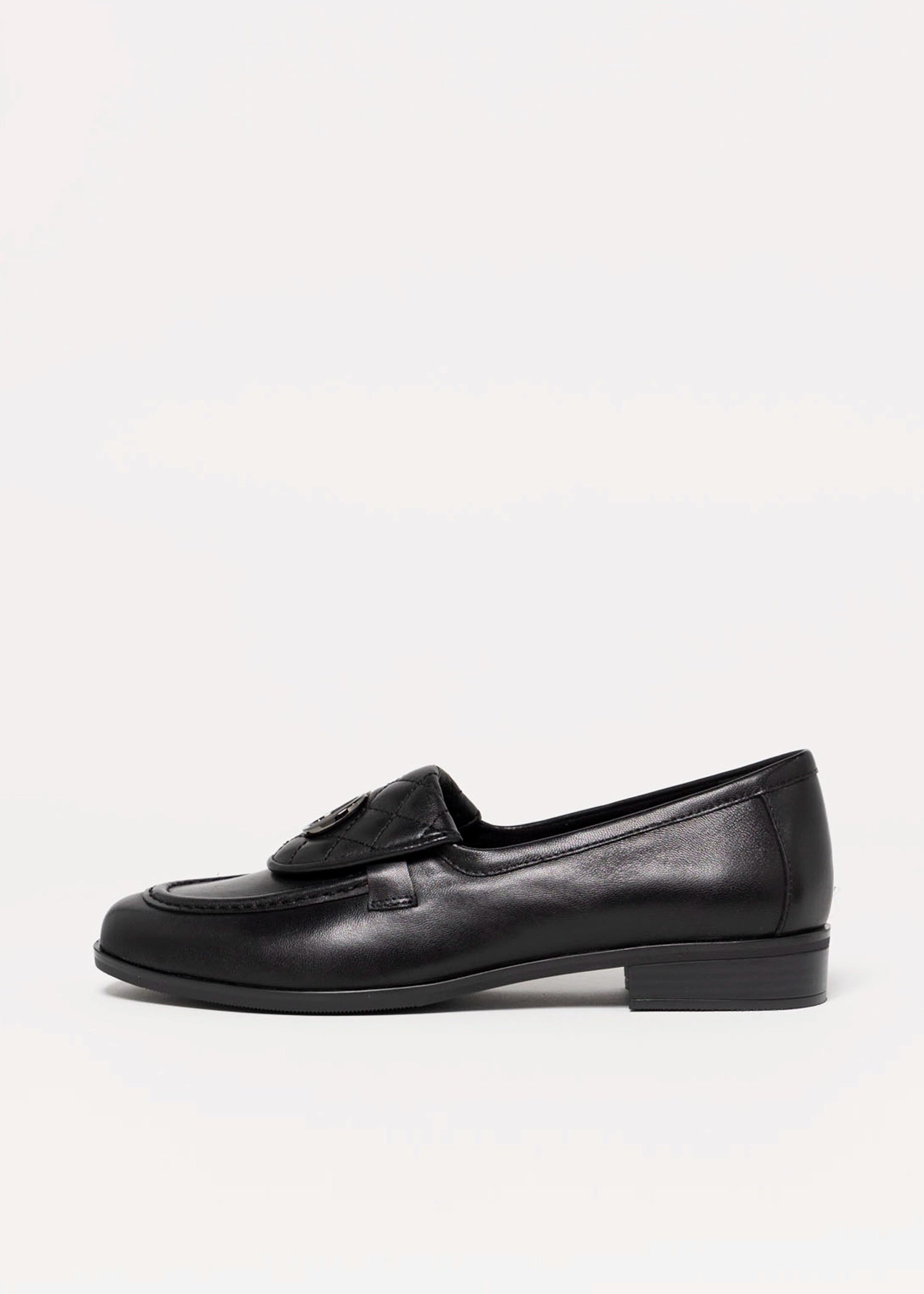 swatch_Black Leather vaneli kodiak loafer