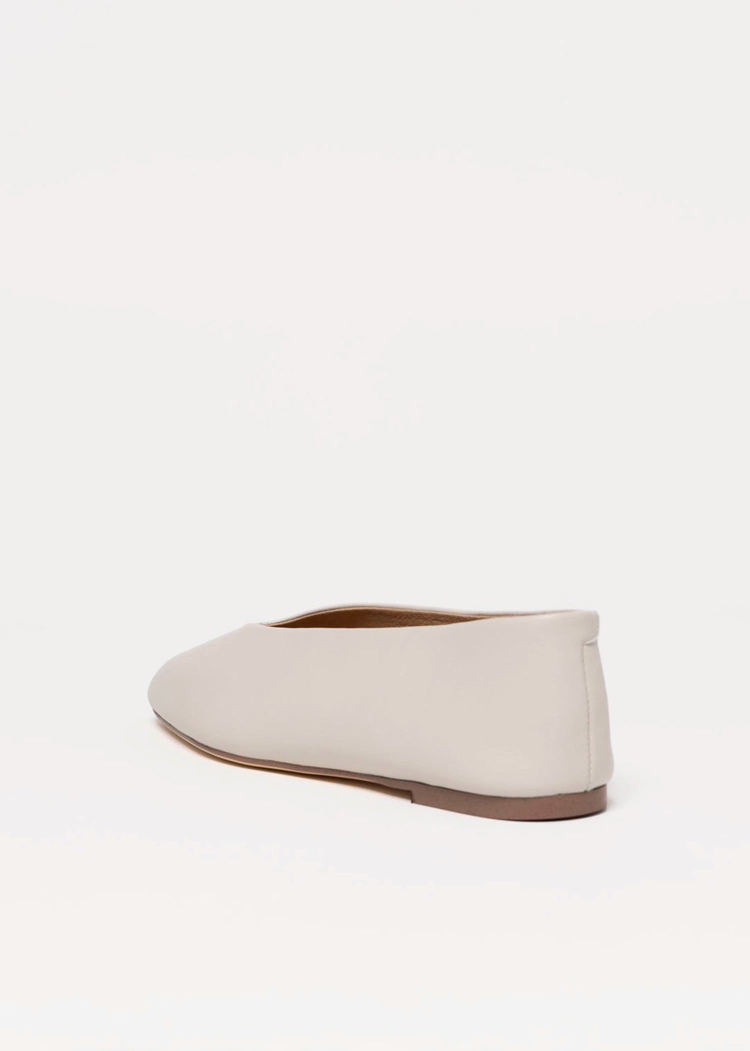swatch_Dove Leather Tony bianco brash flat
