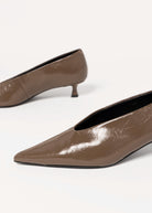 swatch_Liqueur Tony Bianco cherry kitten heel pump