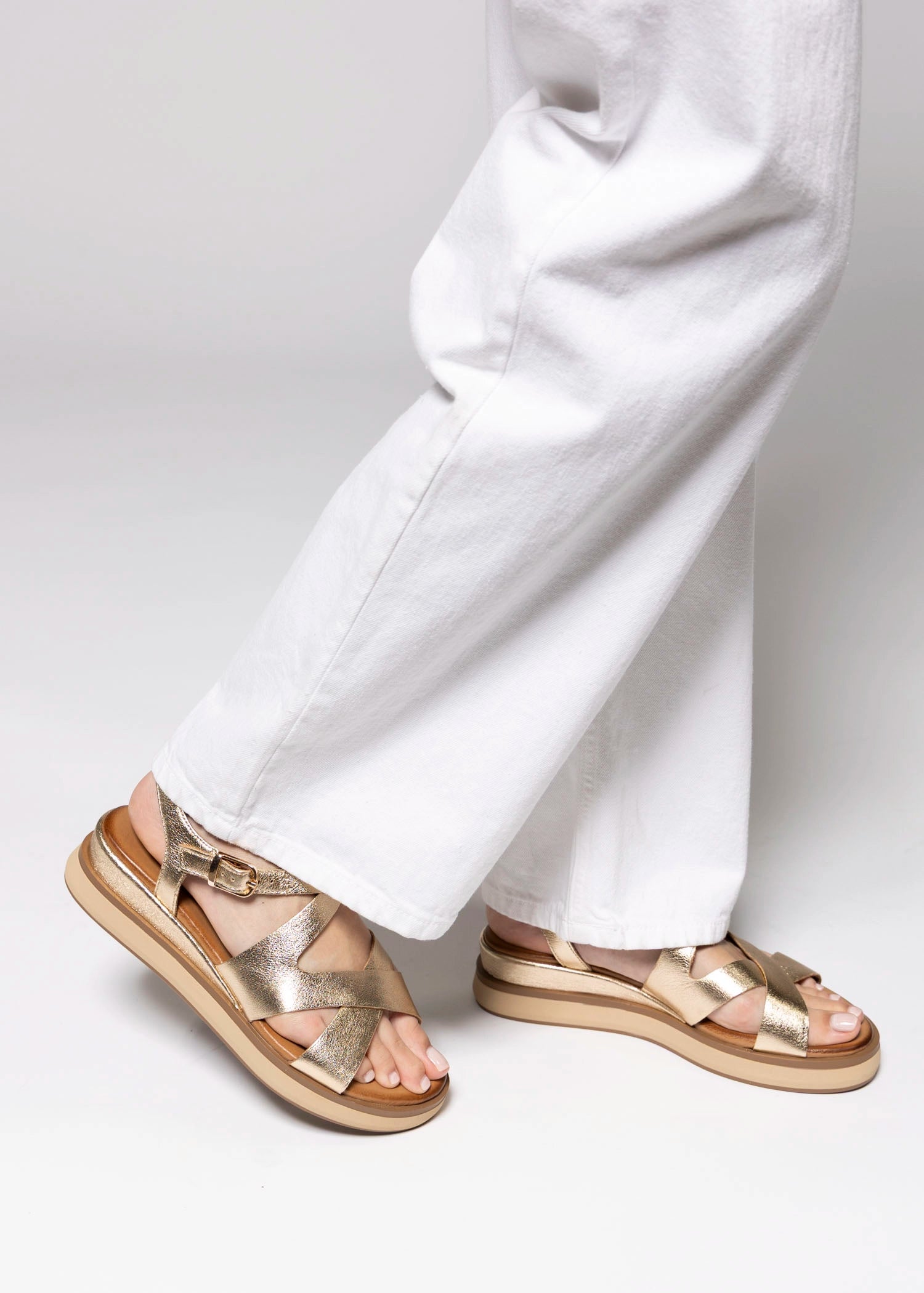swatch_Gold Leather inuovo platform sport sandal