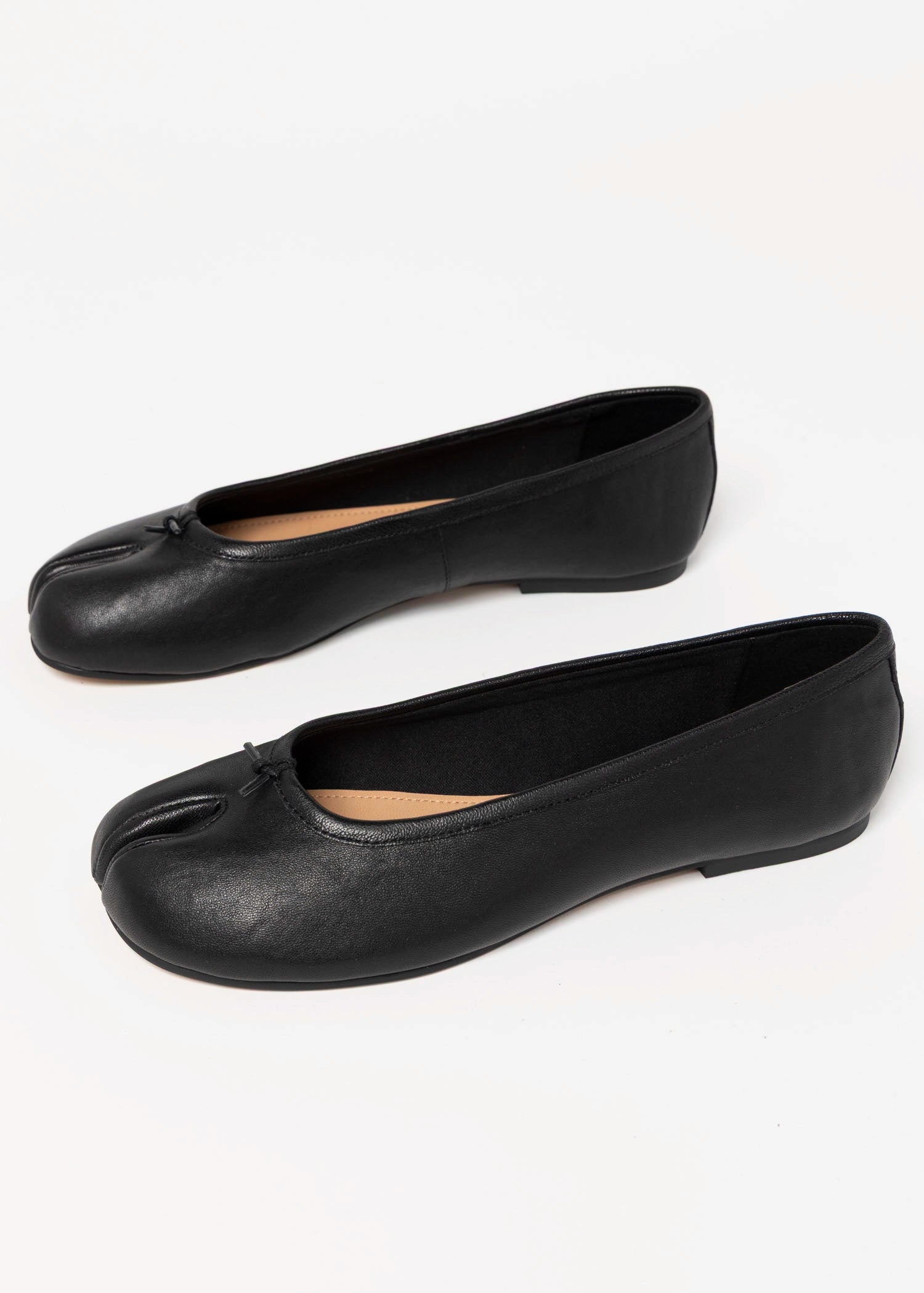 swatch_Black inuovo tabi ballet flat