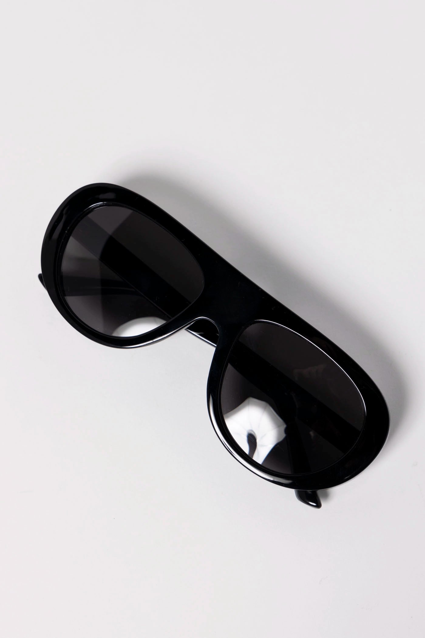 swatch_Black Oceane sunglasses