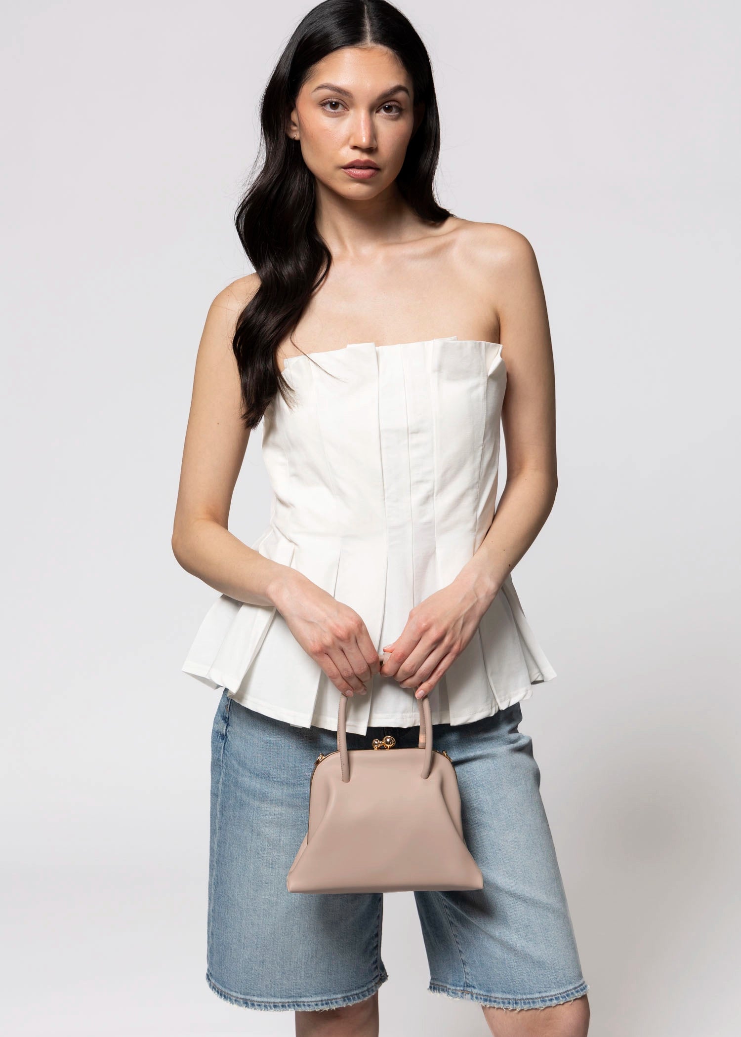 swatch_Natural olga berg leandra top handle bag