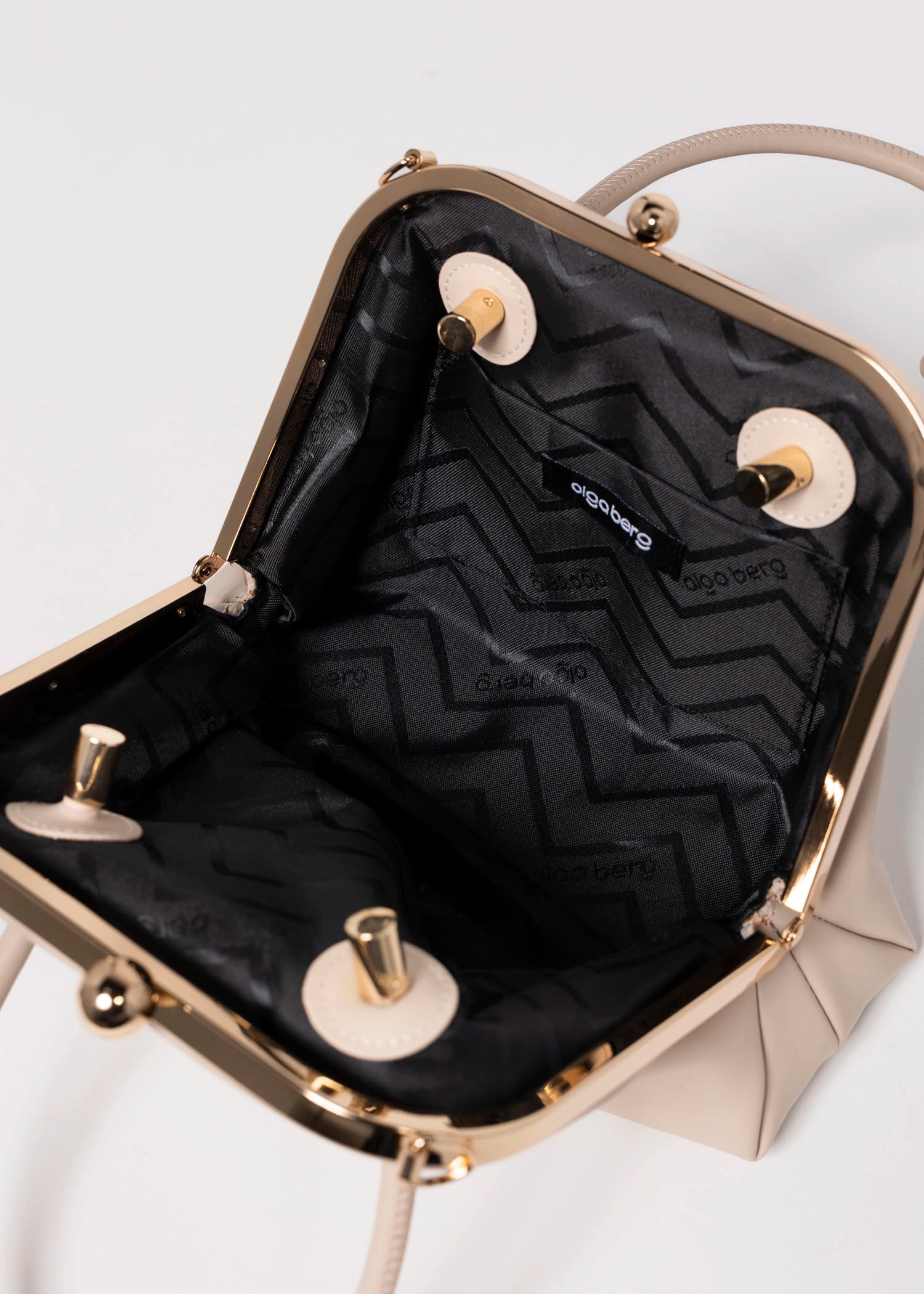 swatch_Natural olga berg leandra top handle bag
