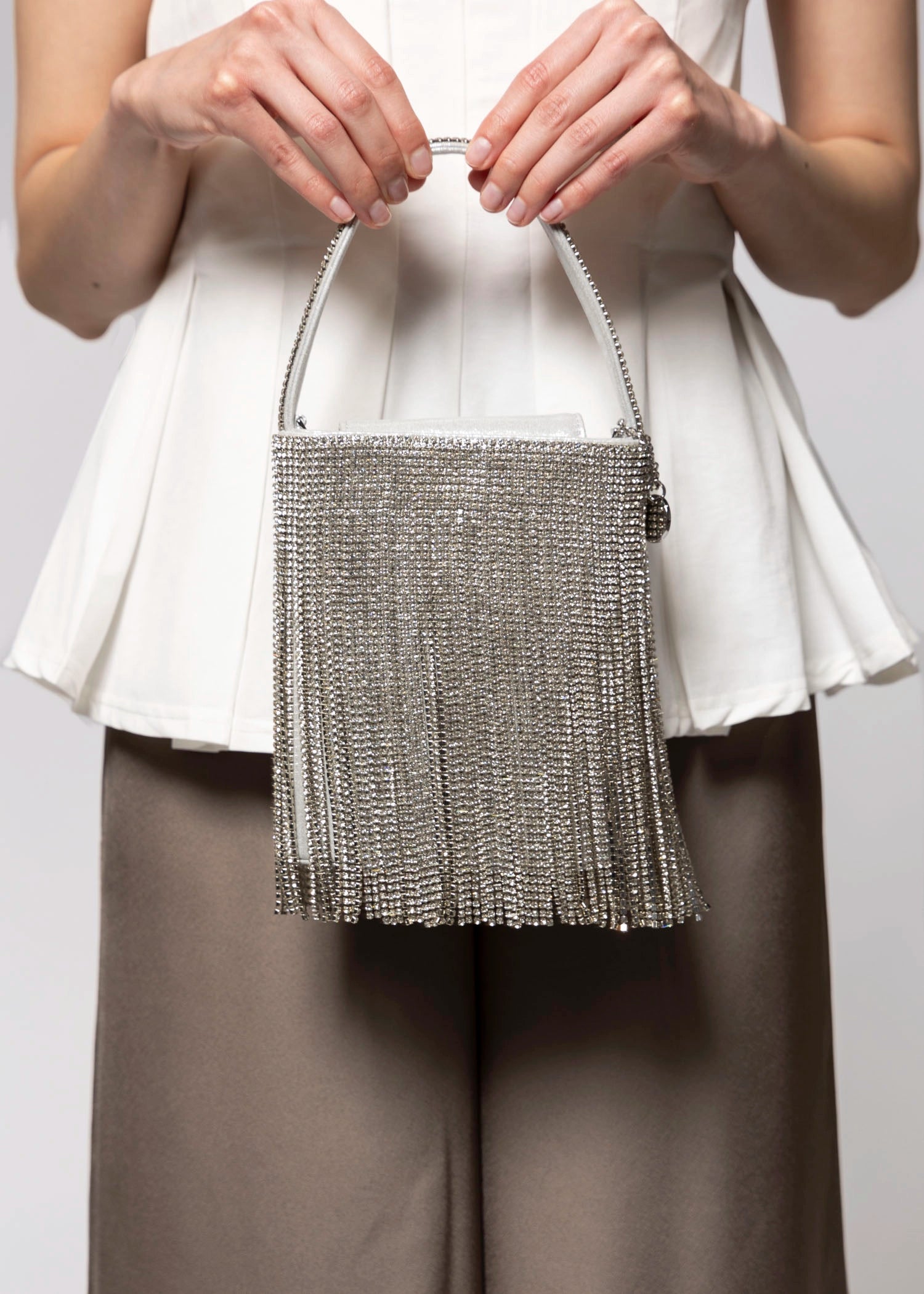 swatch_Silver olga berg billie crystal fringe bag