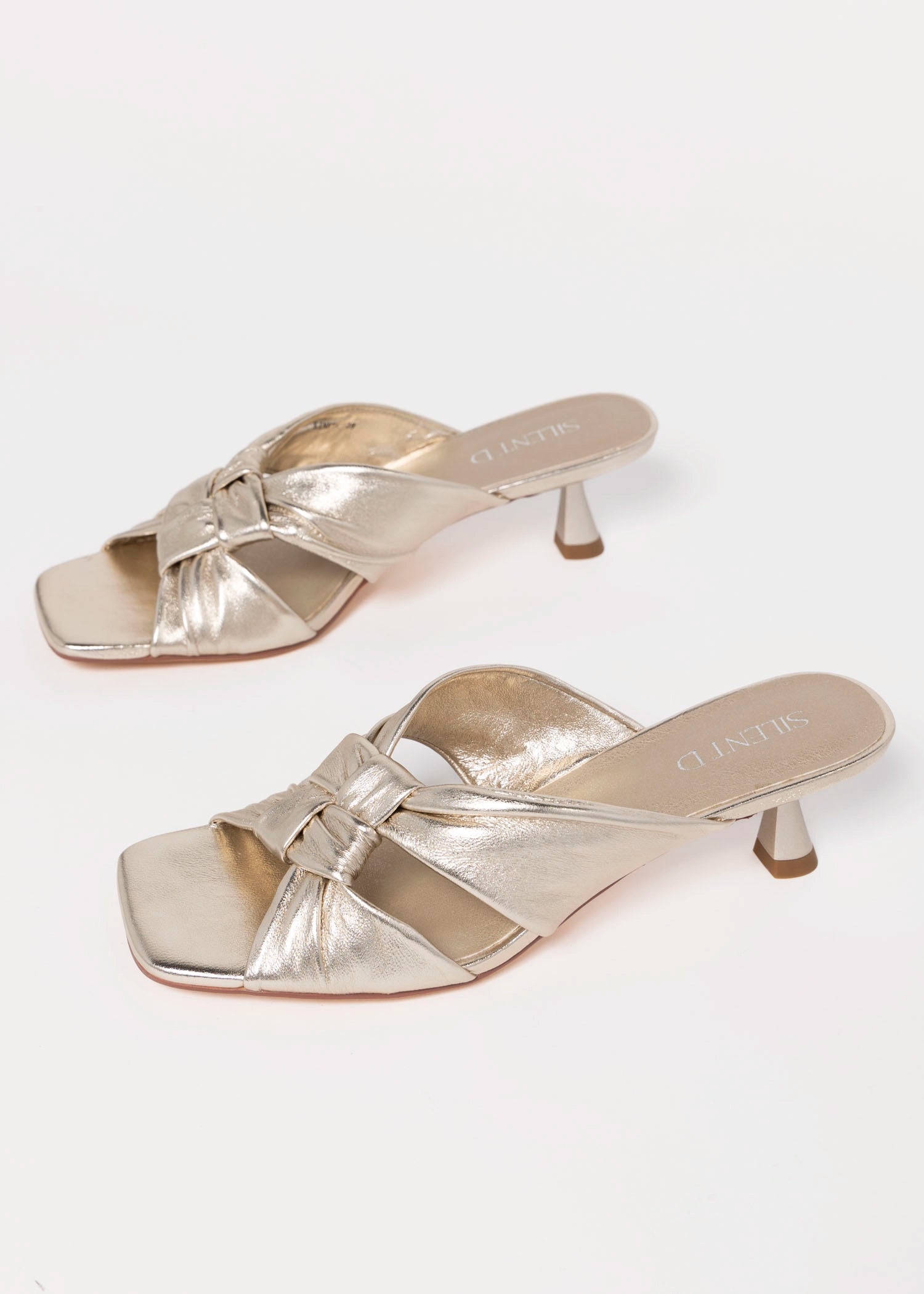 swatch_Gold Leather silent d kineta heeled sandal