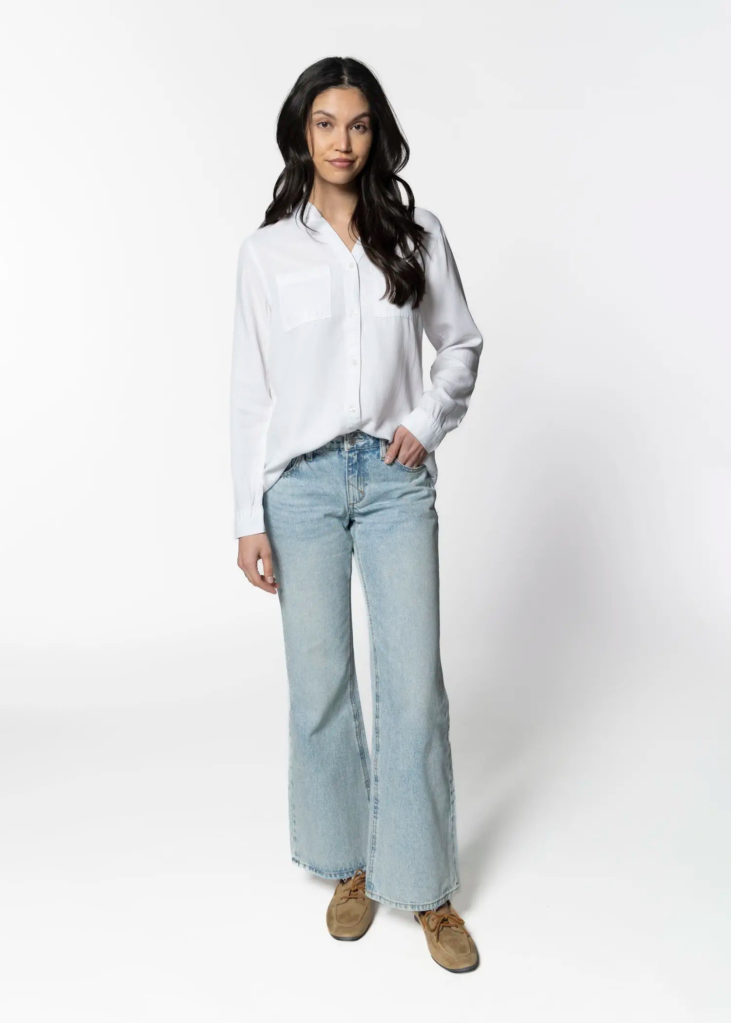 swatch_white ginger button down apparel